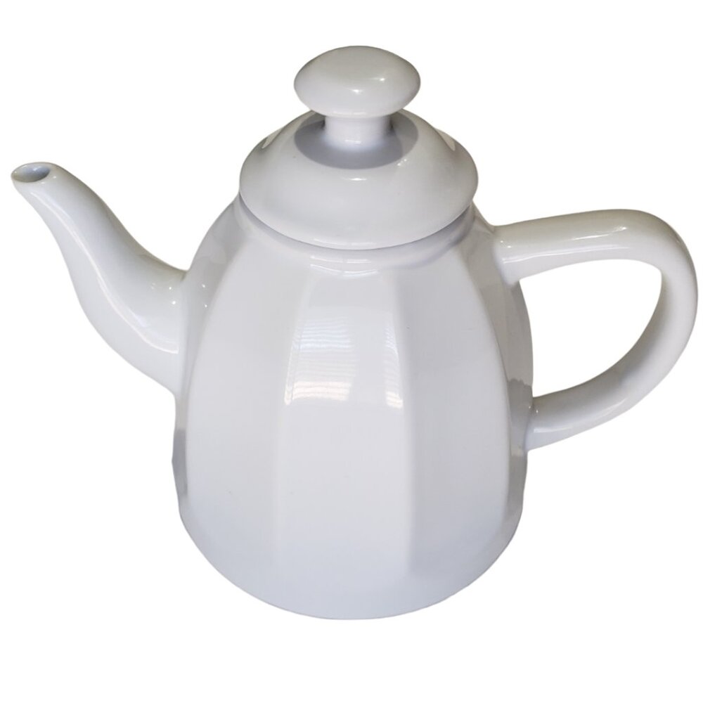 Chantal 24oz 3-Cup White Ceramic Teapot with Lid, Like New Condition